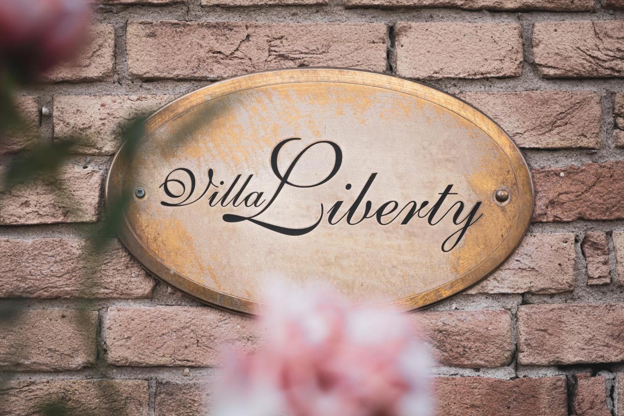 Hotel Villa Liberty Pontecurone Екстер'єр фото