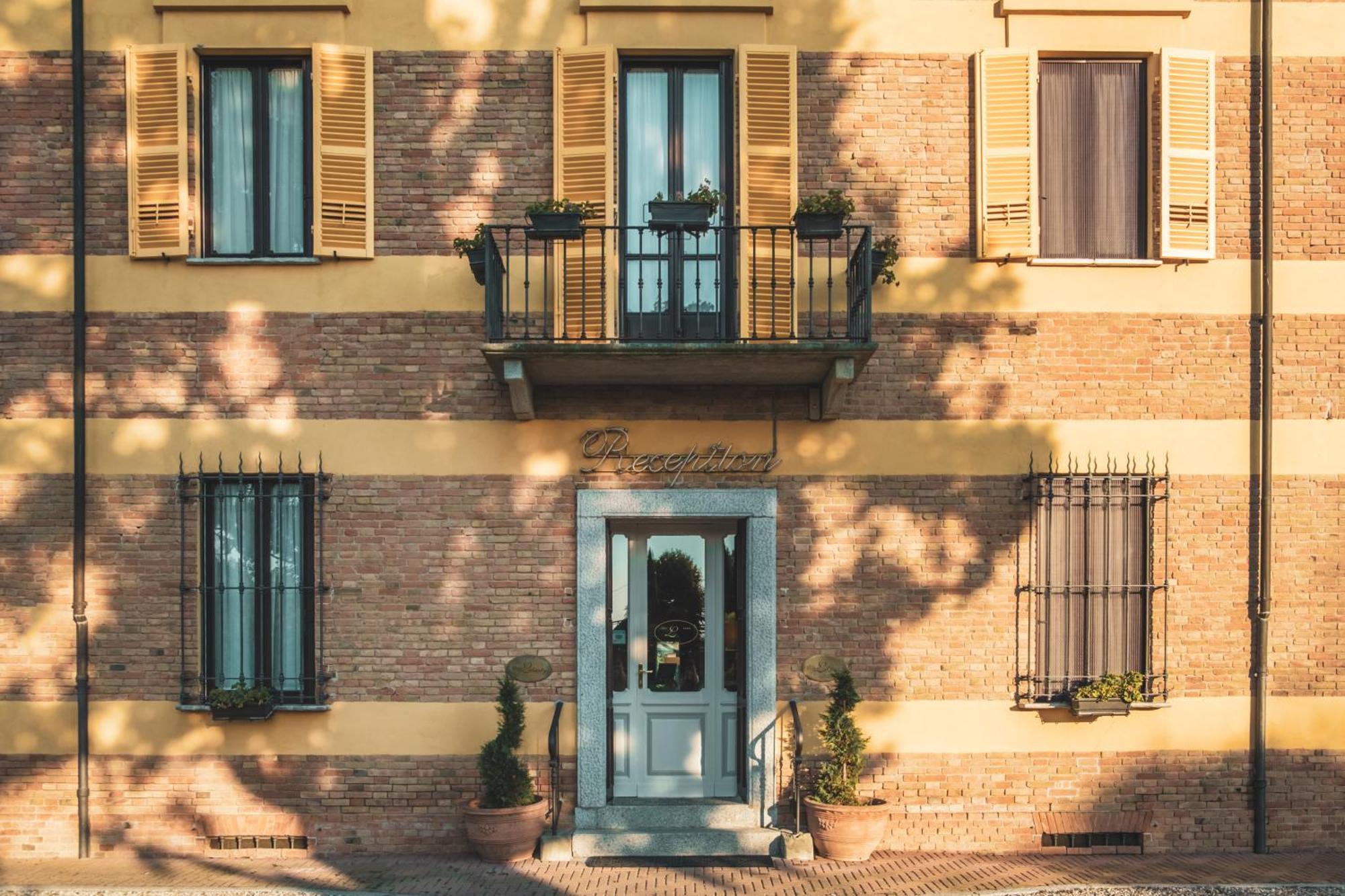 Hotel Villa Liberty Pontecurone Екстер'єр фото